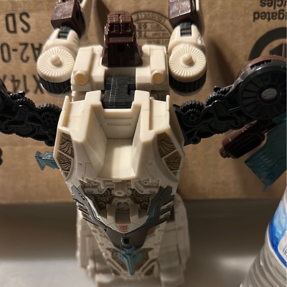 TAKARA Hasbro Transformers Cybertron Voyager Vector Prime Figure - Picture 4 of 6